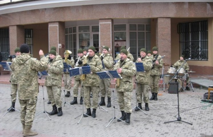 Військові музиканти Тернополя агітували…