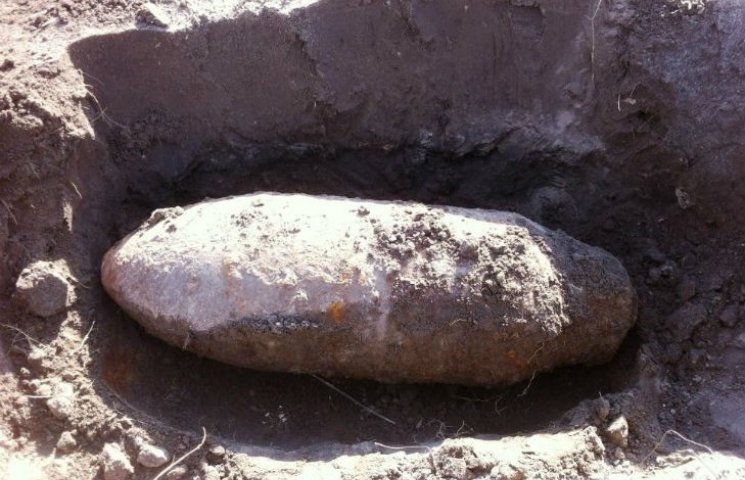 На Черкащині чоловік відкопав на городі…