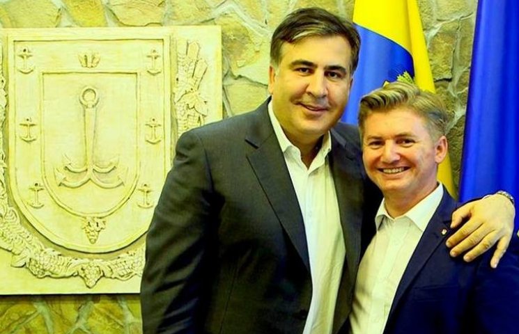 Советник Саакашвили пошел вслед за своим…