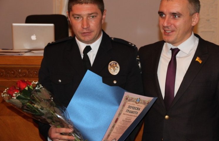 У Миколаєві нагородили поліцейських, що…