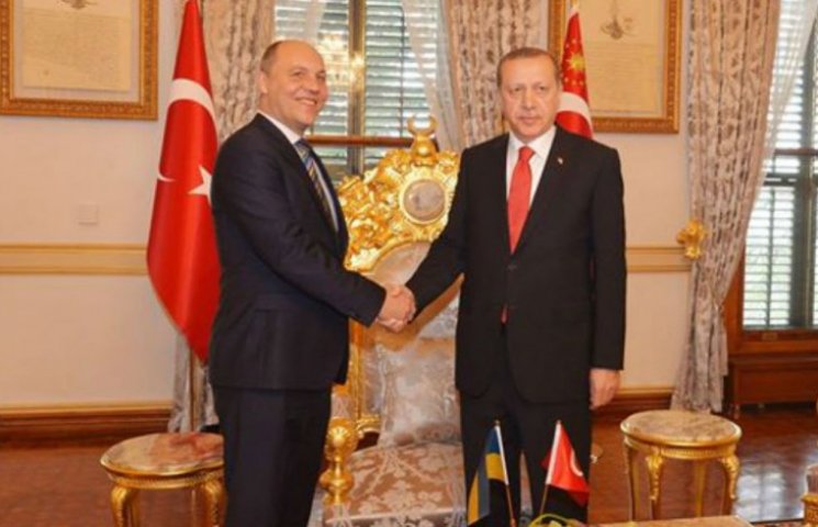 Парубий в Турции призвал Эрдогана к даль…