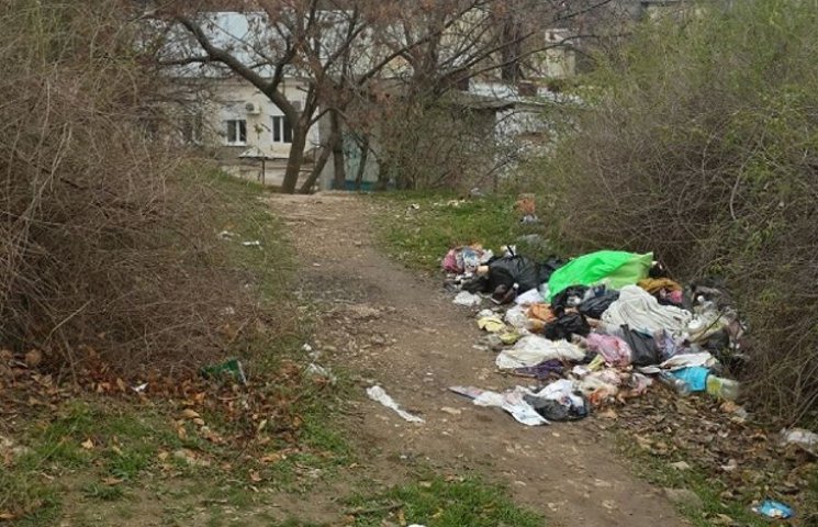 Окупований Севастополь тоне у смітті…