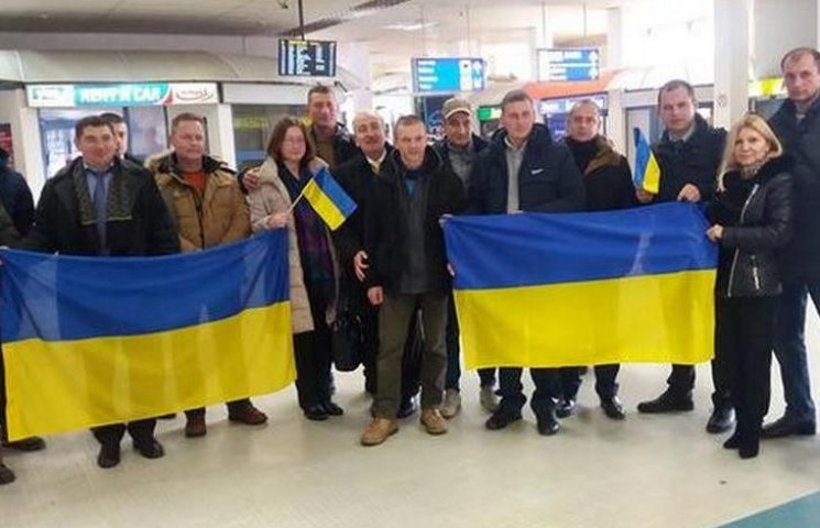 9 поранених українських бійців прибули д…