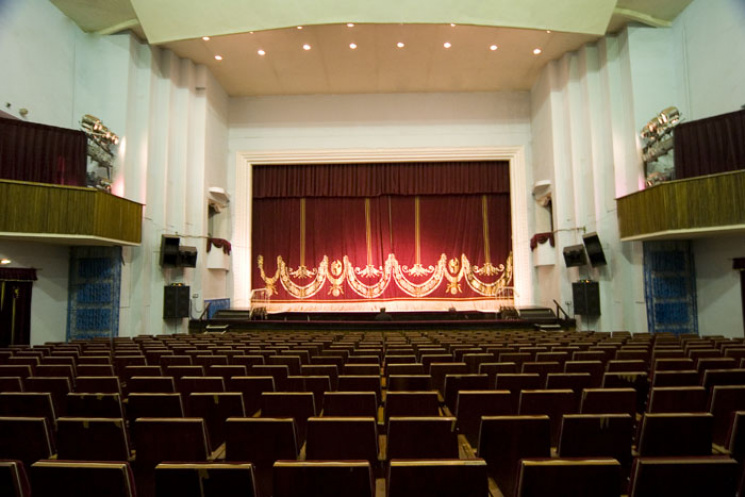 Харківські театри за рік відвідали майже…
