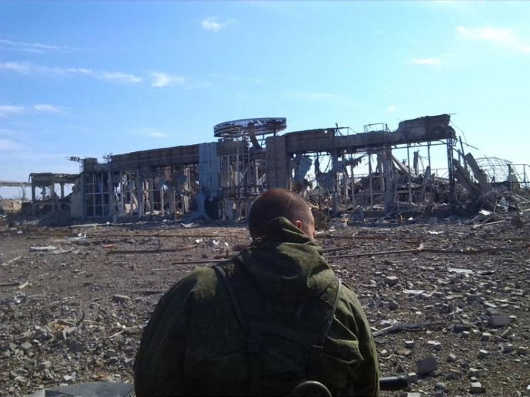 Луганський аеропорт було зруйновано раке…