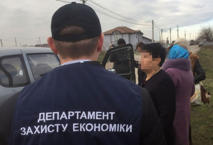 На Київщині голова села вимагала "відкат…