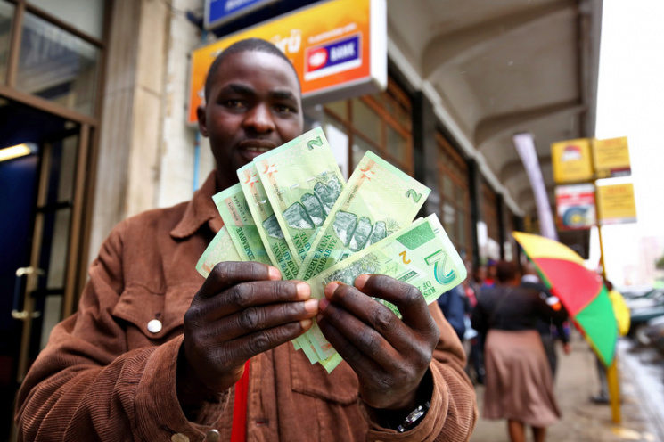 Криптовалюта вместо долларов: Как Мугабе…