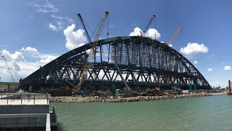 Крымский мост предложили назвать Вежливы…