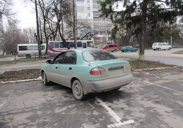 Хмельницькі копи розкрили вбивство такси…