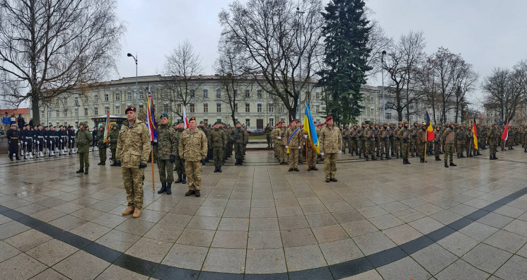 Украинские военные из состава ЛитПолУкрб…