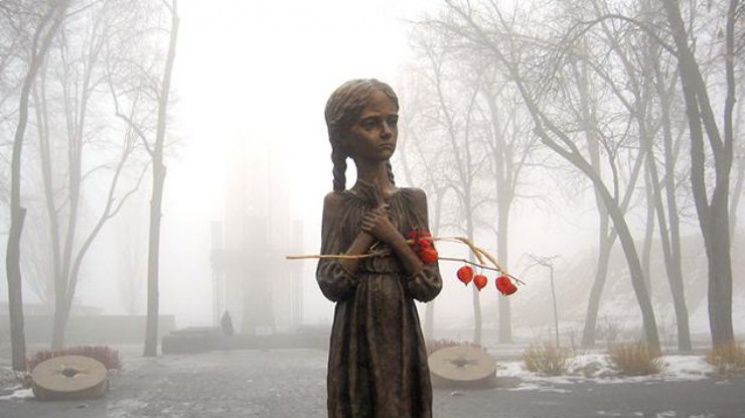 Сьогодні Україна вшановує жертв Голодомо…
