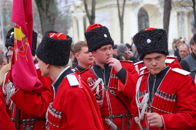 Гвардійці Путіна закуплять позолочені ка…