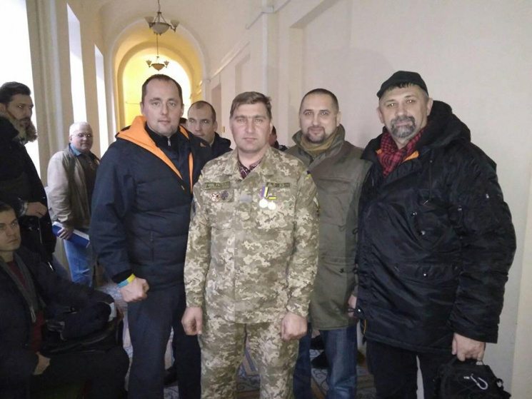 В Харькове ветеран АТО через суд наказал…