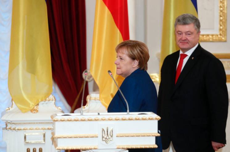 Що Меркель пообіцяла Порошенку та україн…