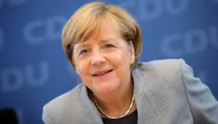 Меркель впервые озвучила сроки вступлени…