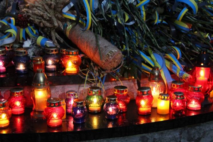 Вінничани запалили свічки пам&#039;яті д…