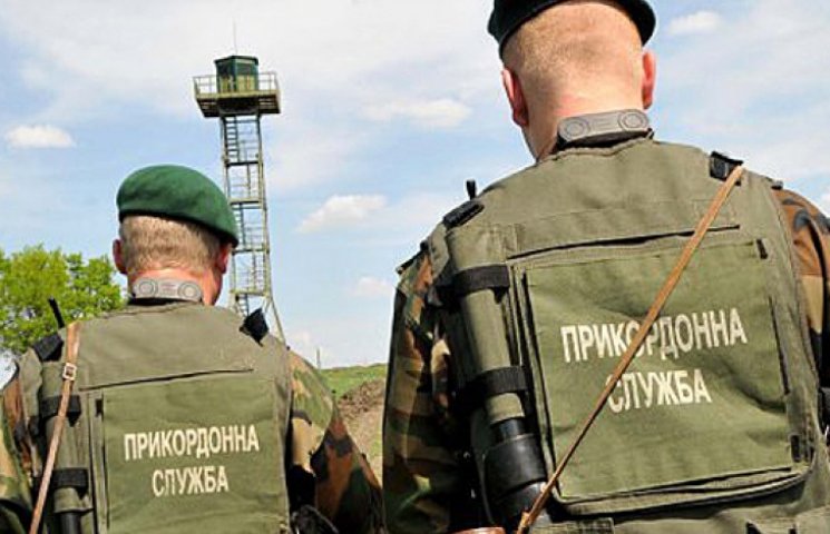 На границе Украины задержаны три темноко…