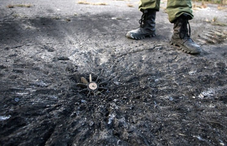 Боевики бомбили кладбище на Луганщине…