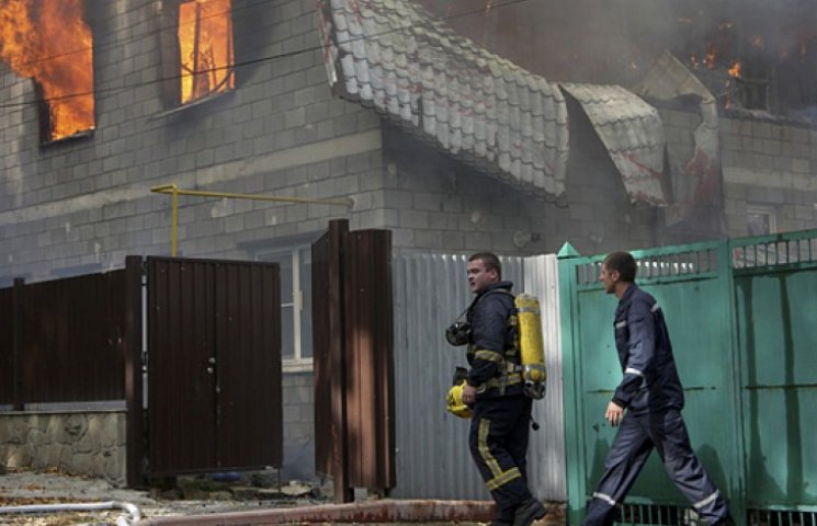 На Луганщині бойовики громили з «Граду»…