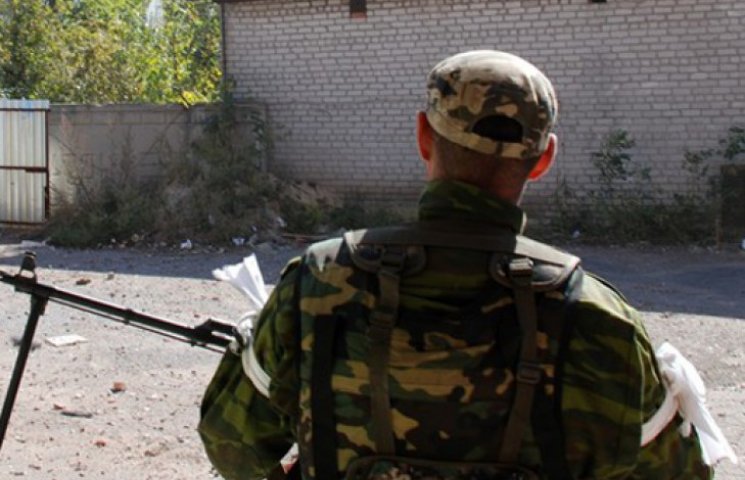 В Донецке боевиков готовят на базе учили…
