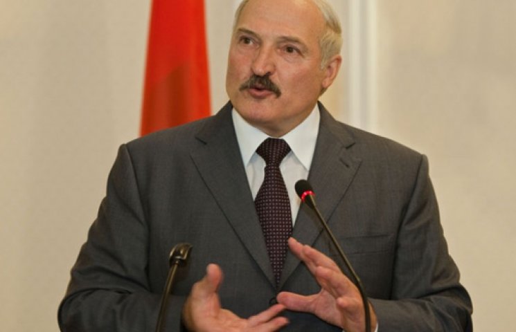 Лукашенко советует белорусам даже не меч…