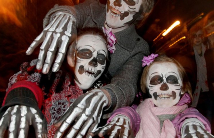 Хэллоуин: 10 самых страшных костюмов для…