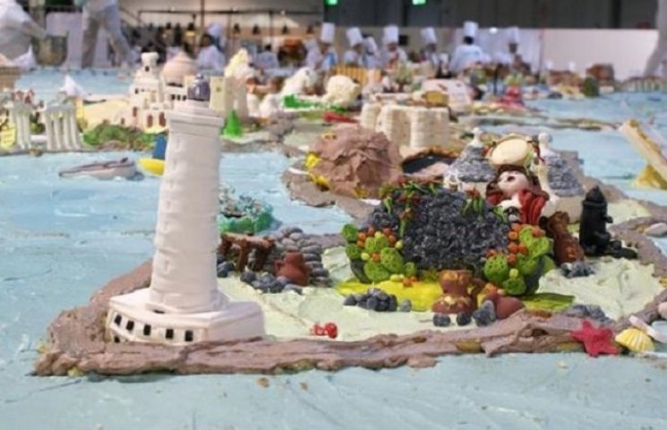 В Італії спекли найбільший в світі торт…
