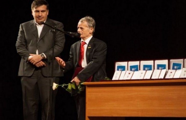 Саакашвили вручил "Народного Героя Украи…