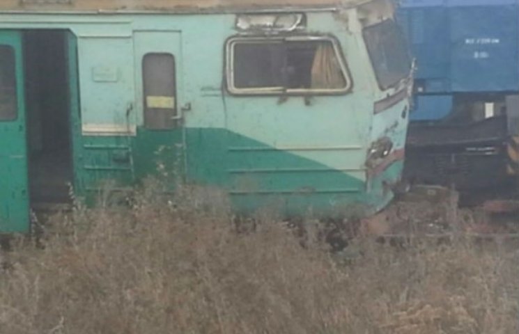 В "ДНР" электричка протаранила грузовик…