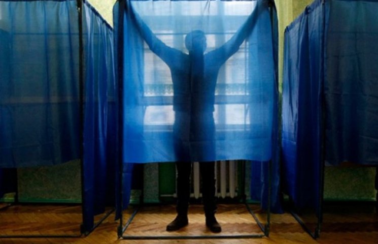 Местные выборы стартовали: В Украине отк…