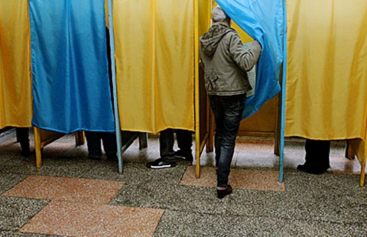 У Бердянську на виборах фіксують "карусе…