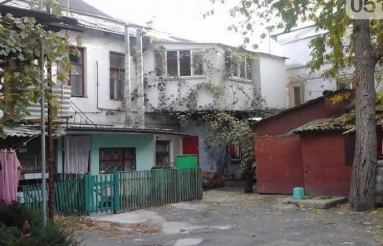 В Миколаєві  знайшлися "гумові будинки"…