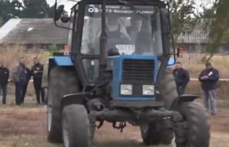 На Полтавщині влаштували "тракторні" зма…