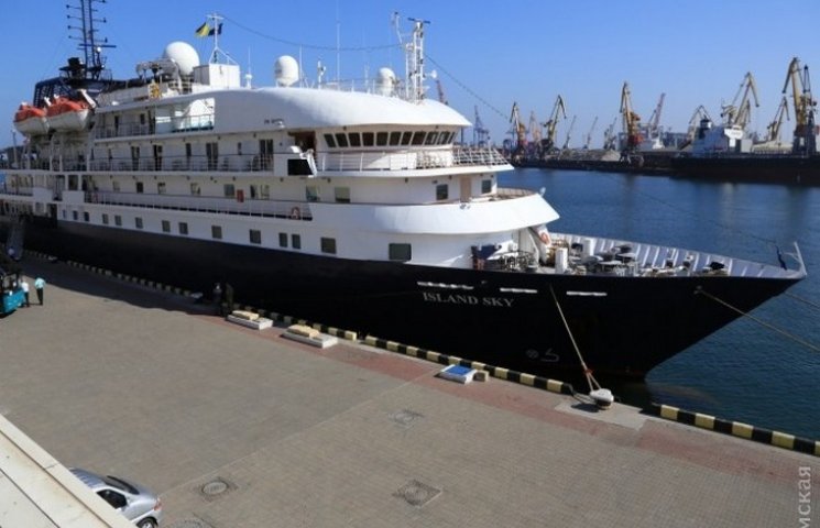 До Одеси прибув круїзний лайнер "Island…