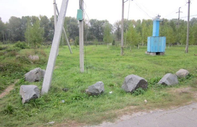 У Миргороді біля озера знайшли труп чоло…