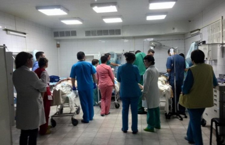 У лікарні Дніпра доправили п'ятьох бійці…