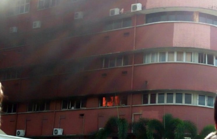 У малазійській лікарні спалахнула пожежа…