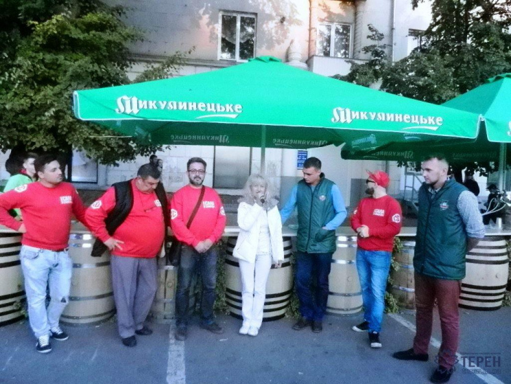 В Тернополе фест "Сала и Самогона" отмет…