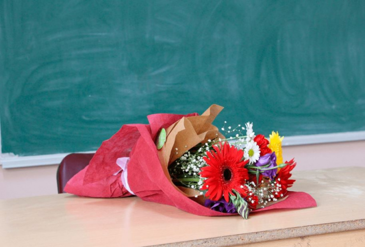 Подарки ко Дню учителя: Праздник или "ун…