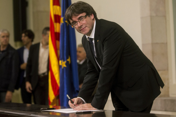 Каталония: Почему Пучдемон провозгласил…