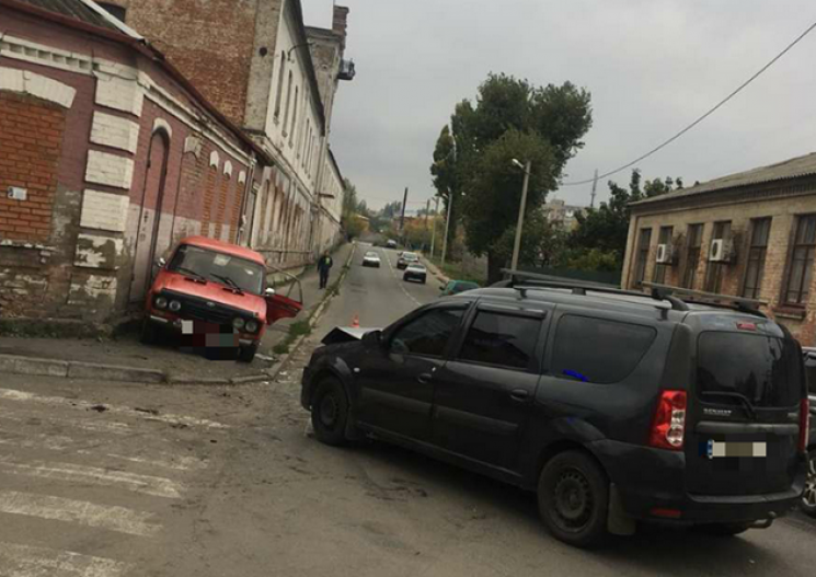 У Кропивницькому потрапили в аварію ВАЗ…