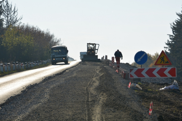 На Старокостянтинівщині ремонтують дорог…