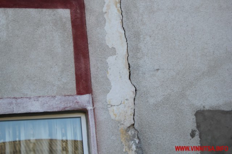 У Вінниці тріснула стіна будівлі дитсадо…