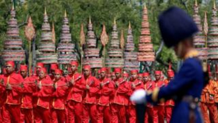 У Таїланді завершився похорон короля Пху…