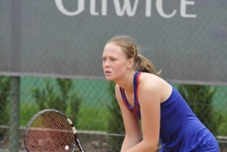Харьковчанка Шошина победила на теннисно…