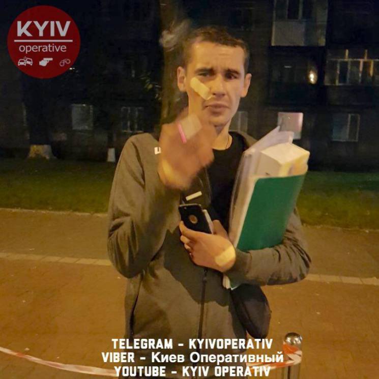 В Киеве пьяный полицейский Саша устроил…