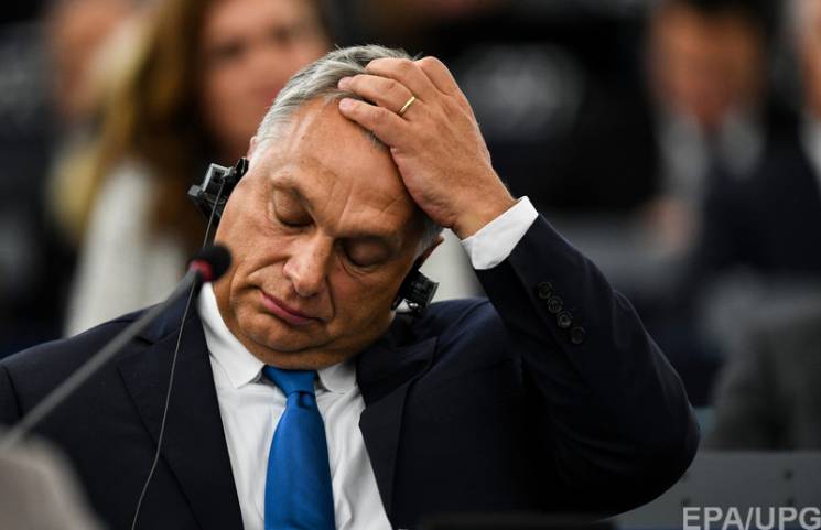 Угорські ліберали засудили Орбана за бло…