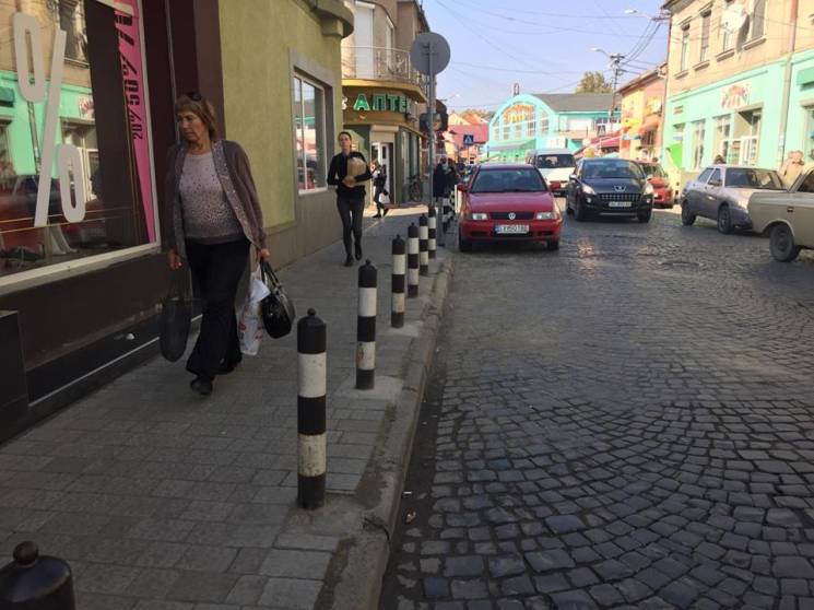 У Мукачеві візьмуться за ремонт тротуарі…