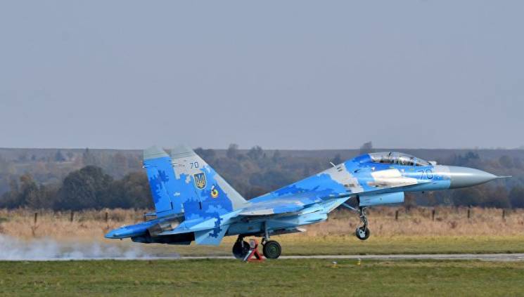 Відео дня: Останній політ Су-27 і Меркел…