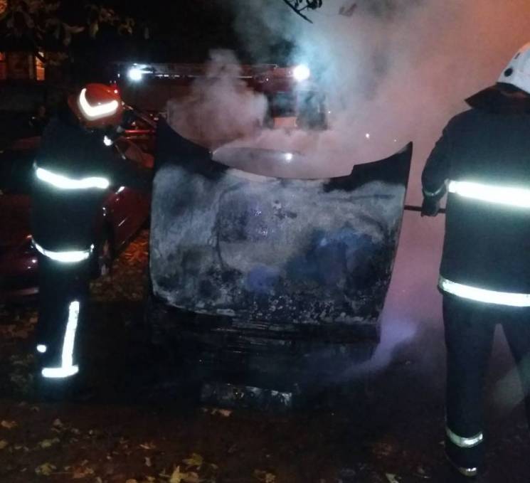 У Полтаві на Героїв АТО згоріла автівка…